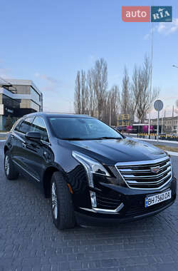 Внедорожник / Кроссовер Cadillac XT5 2017 в Одессе