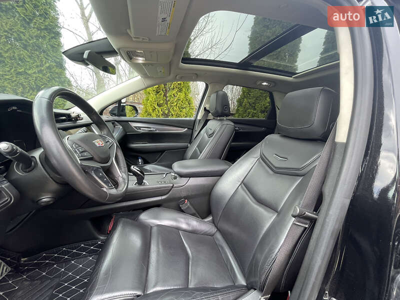 Внедорожник / Кроссовер Cadillac XT5 2016 в Коломые