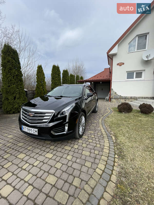 Внедорожник / Кроссовер Cadillac XT5 2016 в Коломые