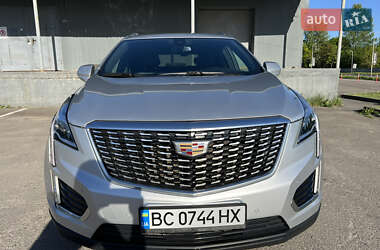 Внедорожник / Кроссовер Cadillac XT5 2018 в 