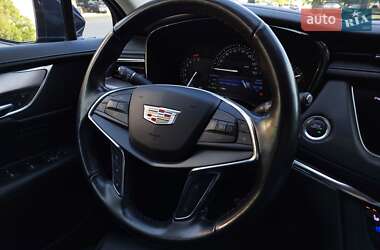 Внедорожник / Кроссовер Cadillac XT5 2019 в 