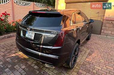 Внедорожник / Кроссовер Cadillac XT5 2018 в 