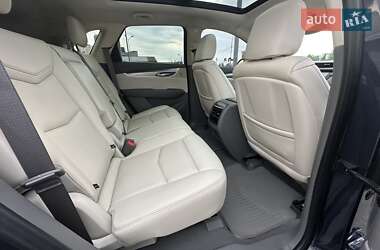 Внедорожник / Кроссовер Cadillac XT5 2018 в 