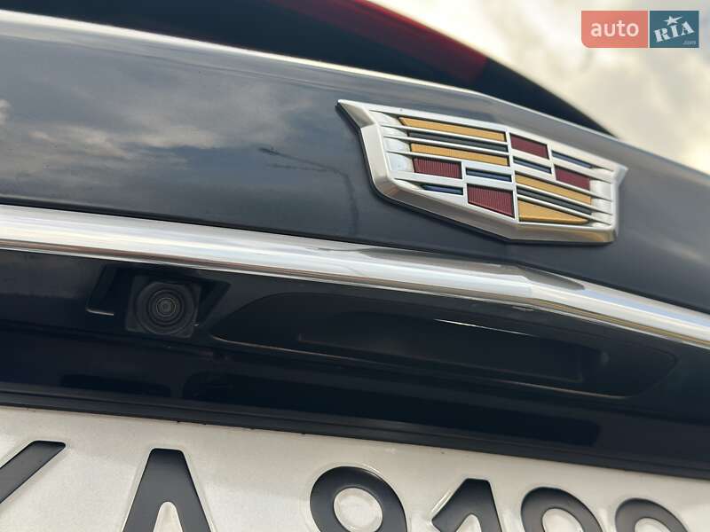 Позашляховик / Кросовер Cadillac XT5 2018 в Києві