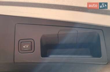 Внедорожник / Кроссовер Cadillac XT5 2017 в 