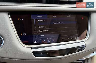 Внедорожник / Кроссовер Cadillac XT5 2021 в 