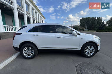 Внедорожник / Кроссовер Cadillac XT5 2019 в 