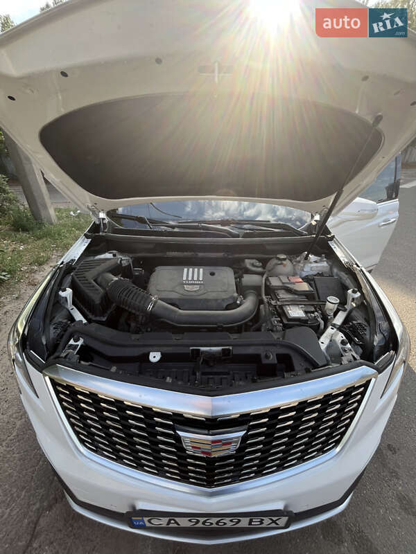 Внедорожник / Кроссовер Cadillac XT5 2019 в Черкассах