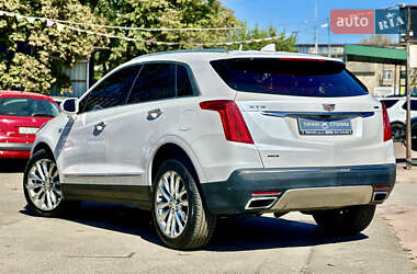 Внедорожник / Кроссовер Cadillac XT5 2017 в 