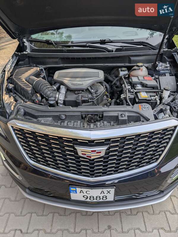 Внедорожник / Кроссовер Cadillac XT5 2021 в Луцке