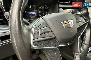 Внедорожник / Кроссовер Cadillac XT5 2021 в 