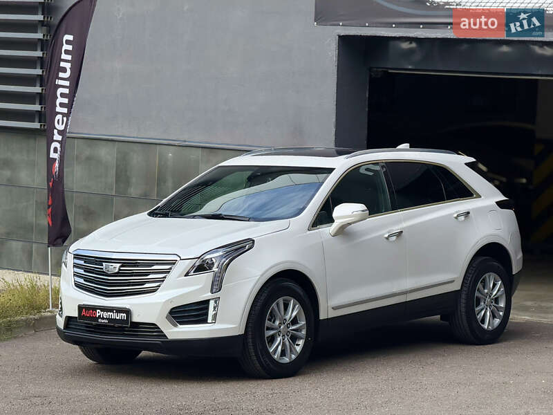 Внедорожник / Кроссовер Cadillac XT5 2021 в Харькове