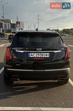 Внедорожник / Кроссовер Cadillac XT5 2018 в 