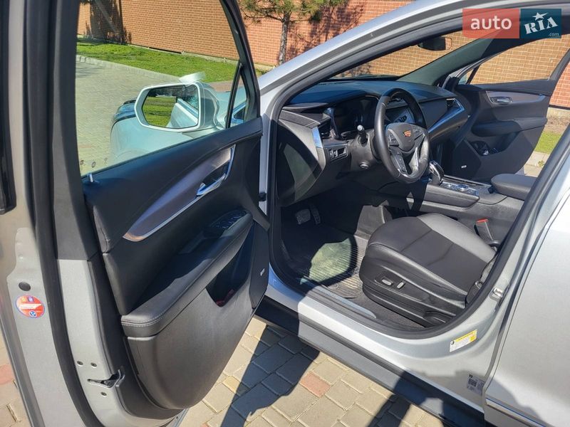 Внедорожник / Кроссовер Cadillac XT5 2020 в Измаиле