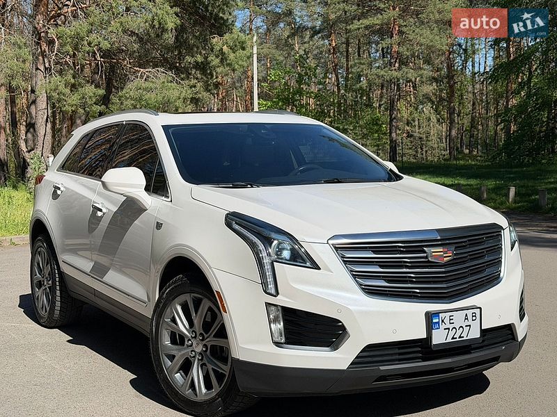 Внедорожник / Кроссовер Cadillac XT5 2018 в Новомосковске