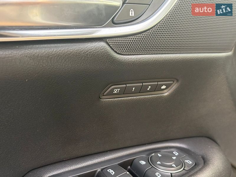 Позашляховик / Кросовер Cadillac XT5 2018 в Рівному фото 11 Позашляховик / Кросовер Cadillac XT5 2018 в Рівному