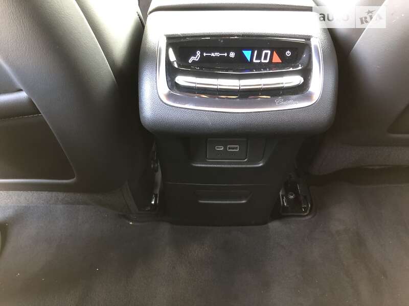Внедорожник / Кроссовер Cadillac XT6 2020 в Днепре
