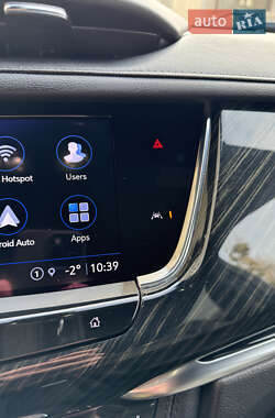 Позашляховик / Кросовер Cadillac XT6 2021 в 