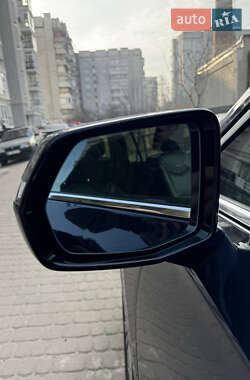 Позашляховик / Кросовер Cadillac XT6 2021 в 