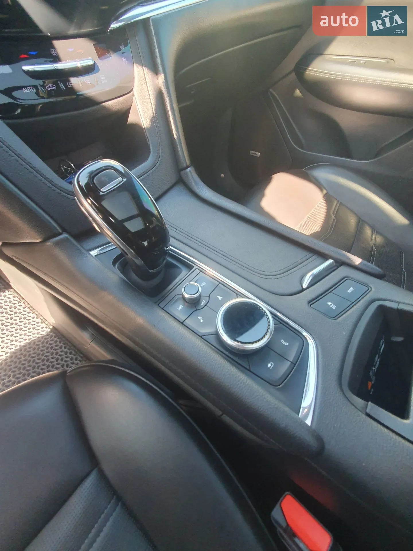 2019 Cadillac XT6 - мініатюра 11