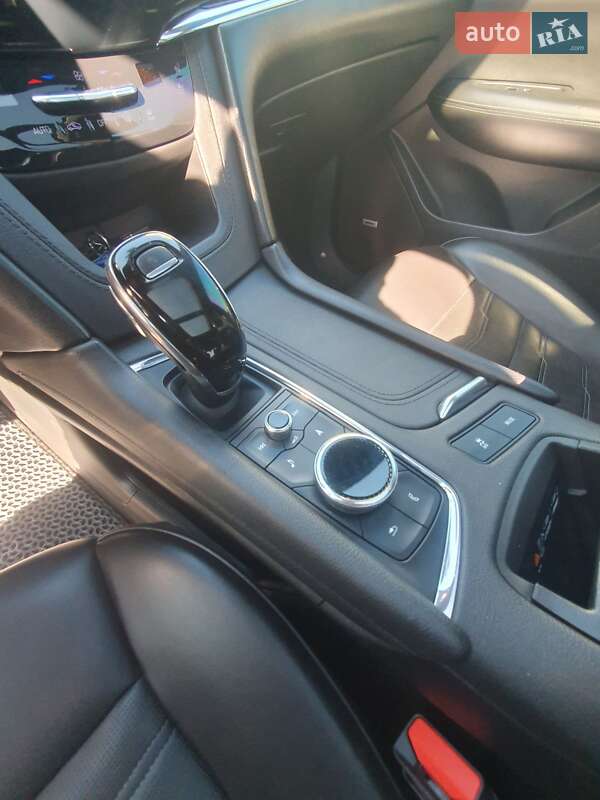 Позашляховик / Кросовер Cadillac XT6 2019 в Івано-Франківську