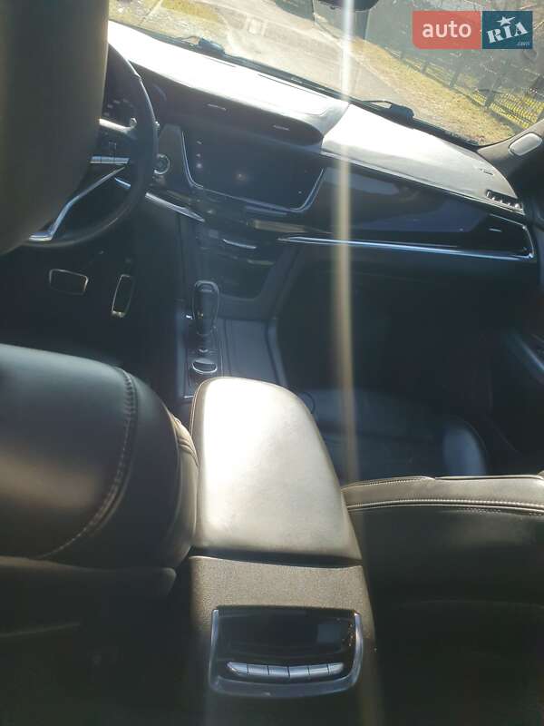 Позашляховик / Кросовер Cadillac XT6 2019 в Івано-Франківську