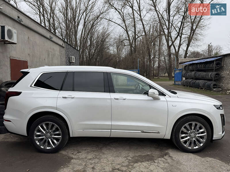 Универсал Cadillac XT6 2022 в Днепре