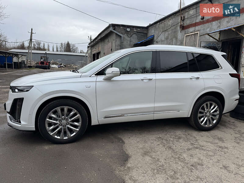 Универсал Cadillac XT6 2022 в Днепре