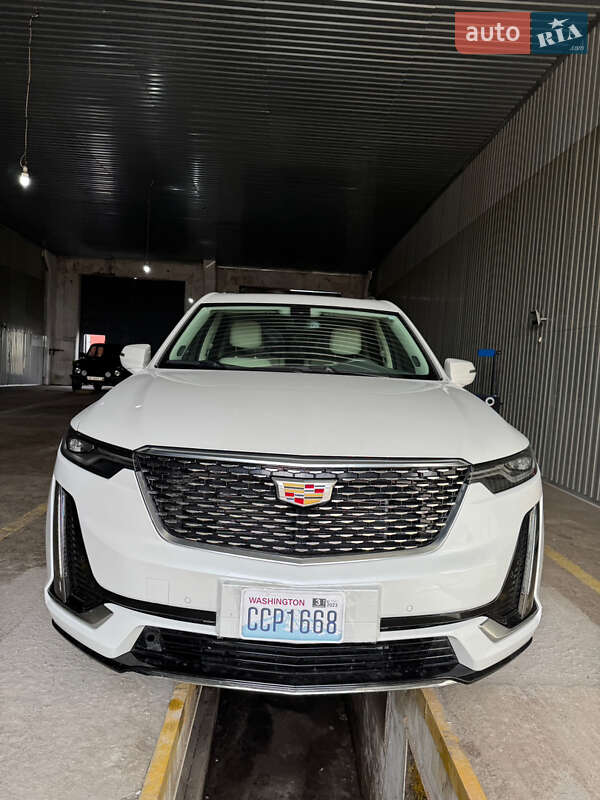 Универсал Cadillac XT6 2022 в Днепре