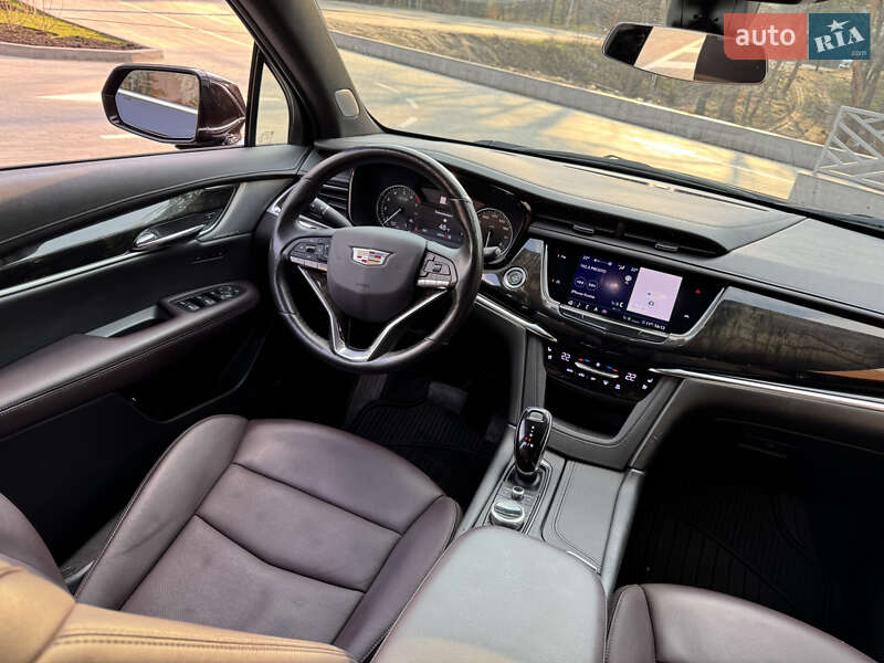 Внедорожник / Кроссовер Cadillac XT6 2019 в Киеве