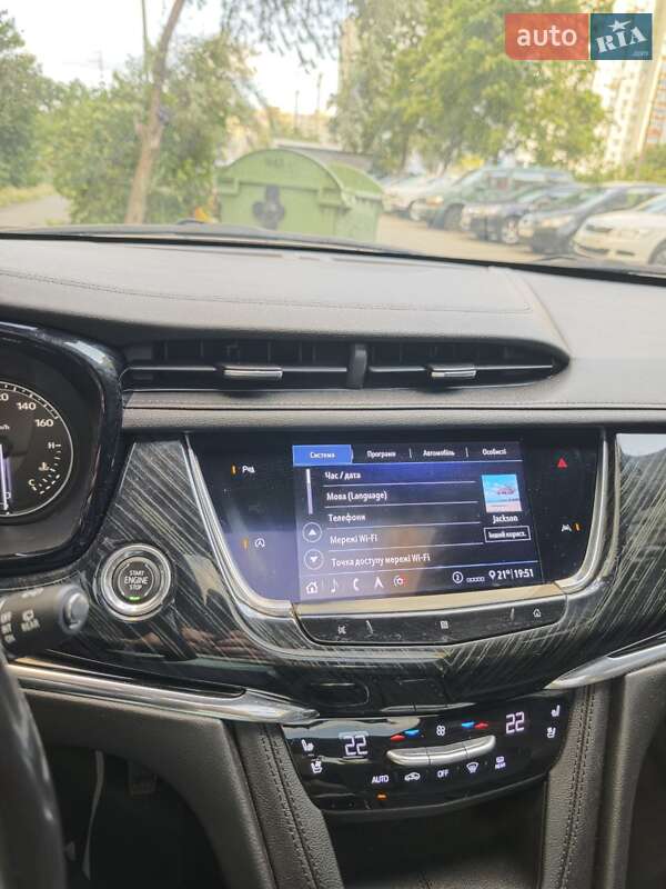 Внедорожник / Кроссовер Cadillac XT6 2019 в Киеве