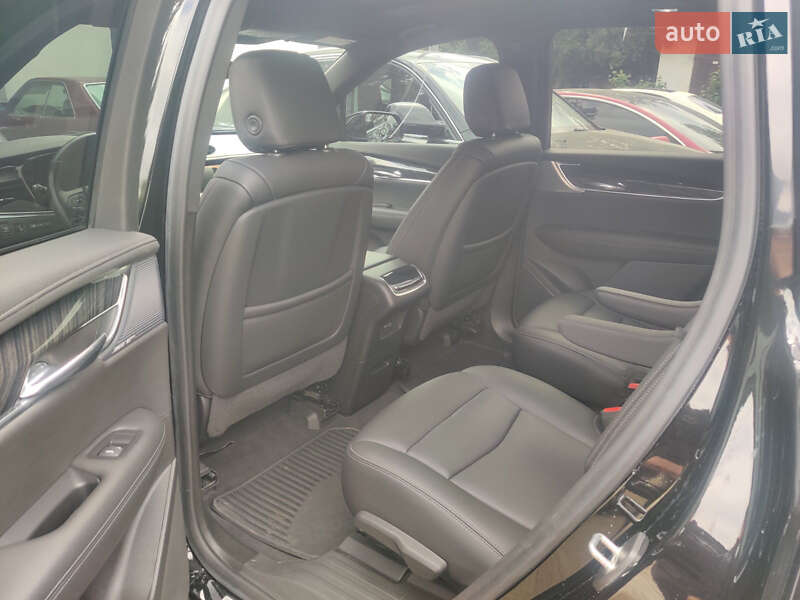 Внедорожник / Кроссовер Cadillac XT6 2022 в Богородчанах фото 12 Внедорожник / Кроссовер Cadillac XT6 2022 в Богородчанах