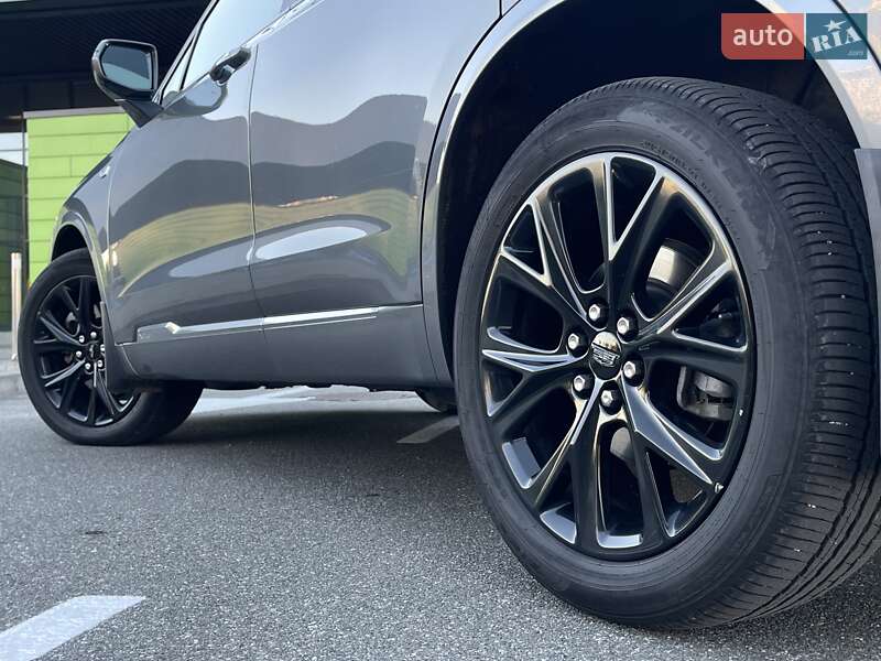 Внедорожник / Кроссовер Cadillac XT6 2019 в Киеве