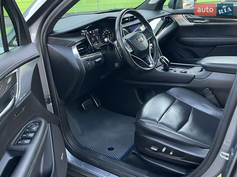 Внедорожник / Кроссовер Cadillac XT6 2019 в Киеве