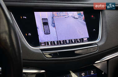 Позашляховик / Кросовер Cadillac XT6 2021 в 