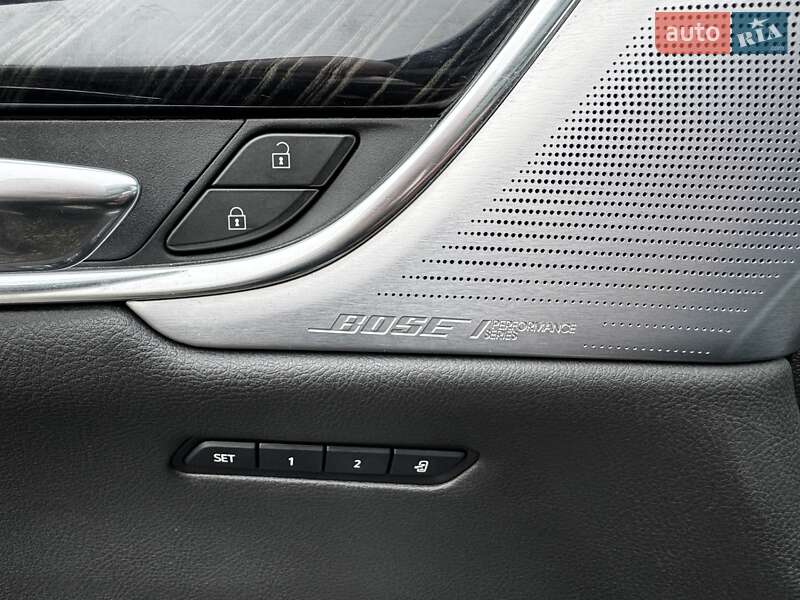 Внедорожник / Кроссовер Cadillac XT6 2019 в Киеве