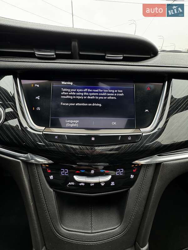 Внедорожник / Кроссовер Cadillac XT6 2019 в Киеве