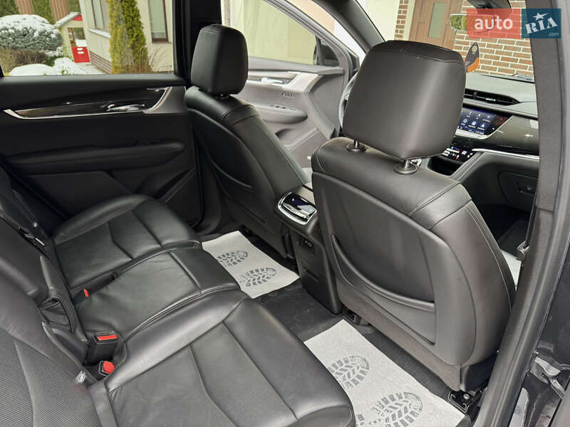 Позашляховик / Кросовер Cadillac XT6 2019 в Вінниці