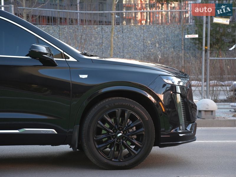 Позашляховик / Кросовер Cadillac XT6 2021 в Києві