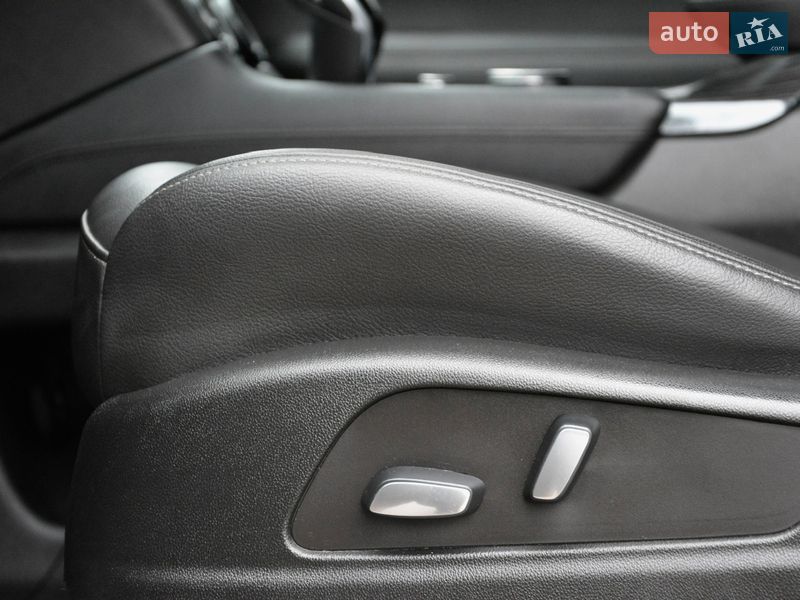 Позашляховик / Кросовер Cadillac XT6 2021 в Києві