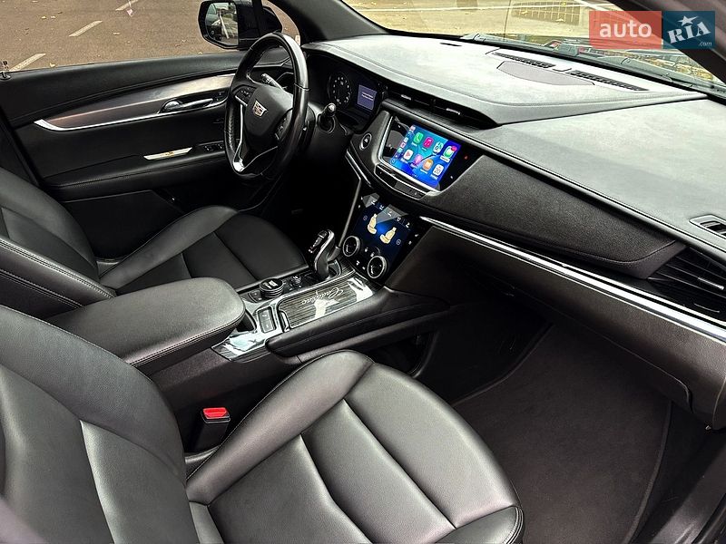 Внедорожник / Кроссовер Cadillac XT6 2021 в Киеве