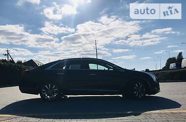 Седан Cadillac XTS 2016 в Львове