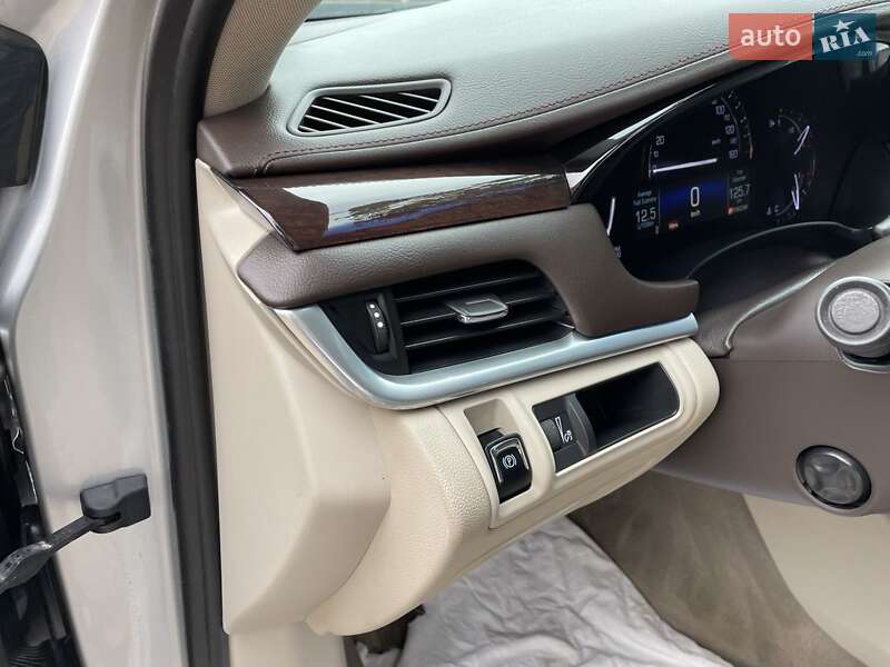 Седан Cadillac XTS 2016 в Одессе