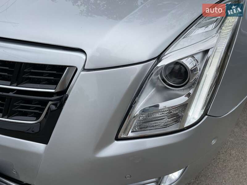 Седан Cadillac XTS 2016 в Одессе