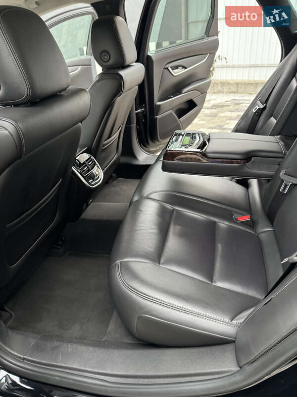 Седан Cadillac XTS 2016 в Киеве