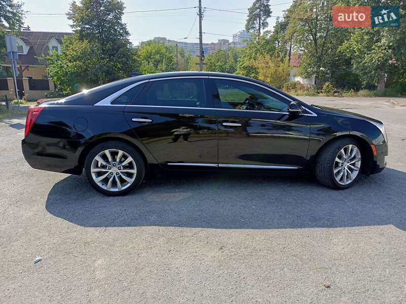 Седан Cadillac XTS 2016 в Киеве