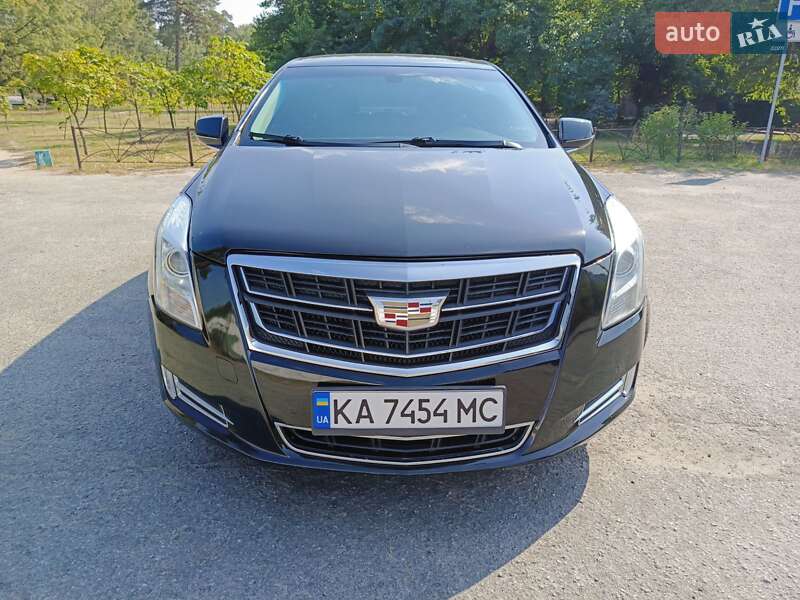 Седан Cadillac XTS 2016 в Киеве
