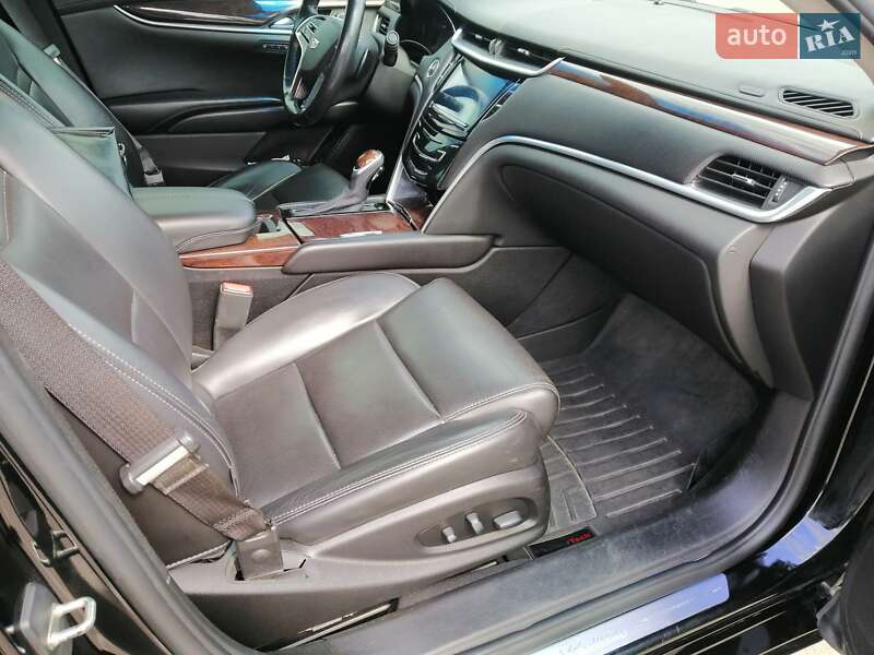 Седан Cadillac XTS 2016 в Киеве