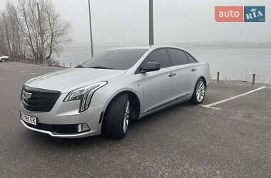 Седан Cadillac XTS 2017 в 