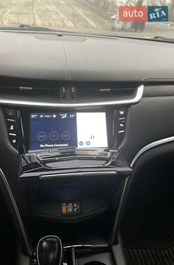 Седан Cadillac XTS 2017 в 